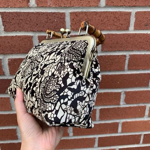 Chic Handmade Real hair-on-horsehide Black Lace Printed, Bamboo Handle Bag - Picture 13 of 16